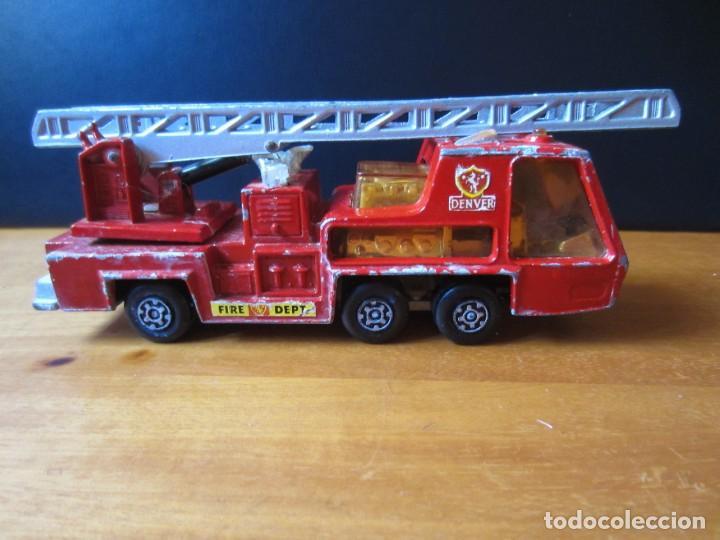 Coches a escala Matchbox: Camion de Bomberos Matchbox K-9 Fire Tender - Foto 8