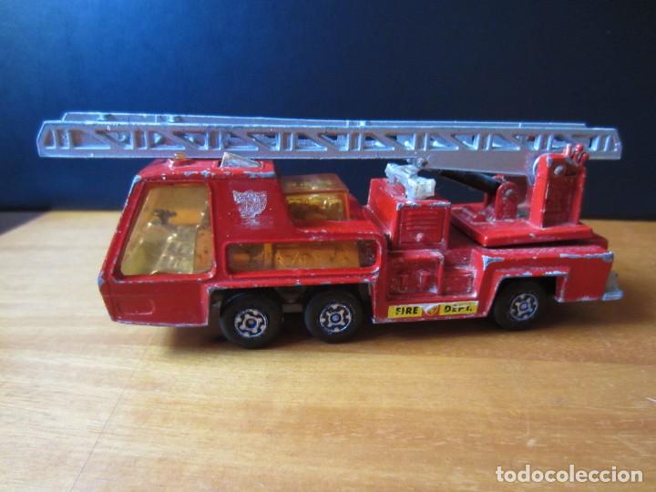 Coches a escala Matchbox: Camion de Bomberos Matchbox K-9 Fire Tender - Foto 11
