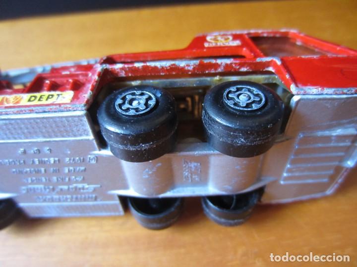 Coches a escala Matchbox: Camion de Bomberos Matchbox K-9 Fire Tender - Foto 18
