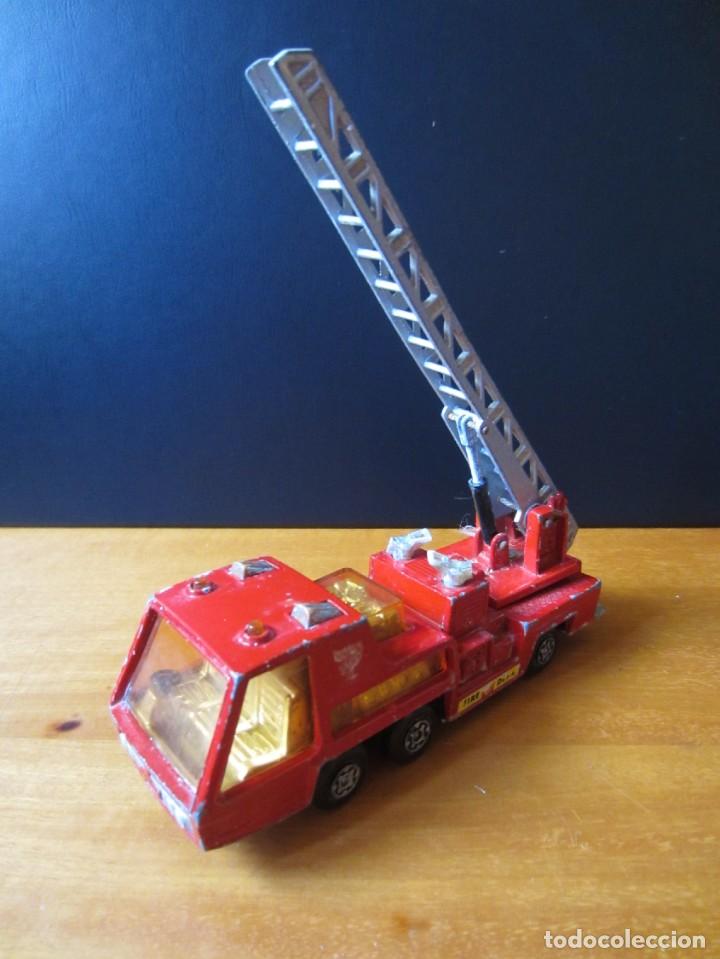 Coches a escala Matchbox: Camion de Bomberos Matchbox K-9 Fire Tender - Foto 26