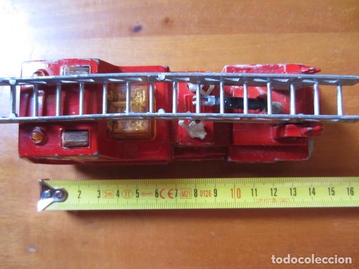 Coches a escala Matchbox: Camion de Bomberos Matchbox K-9 Fire Tender - Foto 31