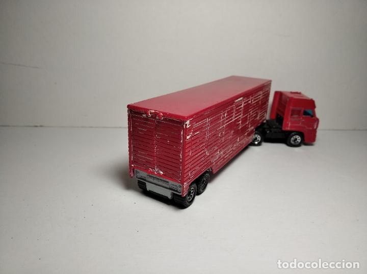 Coches a escala Matchbox: CAMION TRAILER DAF SPACE CAB MATCHBOX UNIVERSAL 1,64 - Foto 6