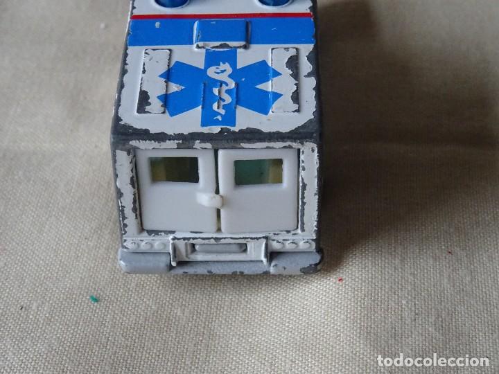 Coches a escala Matchbox: MATCHBOX AMBULANCIA 1977 - Foto 3