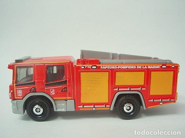 Coches a escala Matchbox: MATCHBOX MB1086 B * 86 SCANIA P 360 FIRE ENGINE - Foto 3