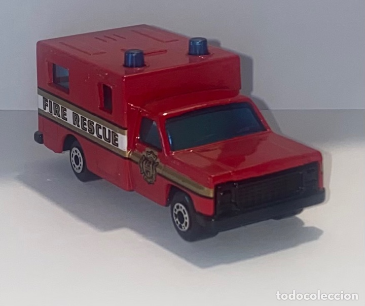 Coches a escala Matchbox: Matchbox Ambulance Fire Rescue - Foto 1