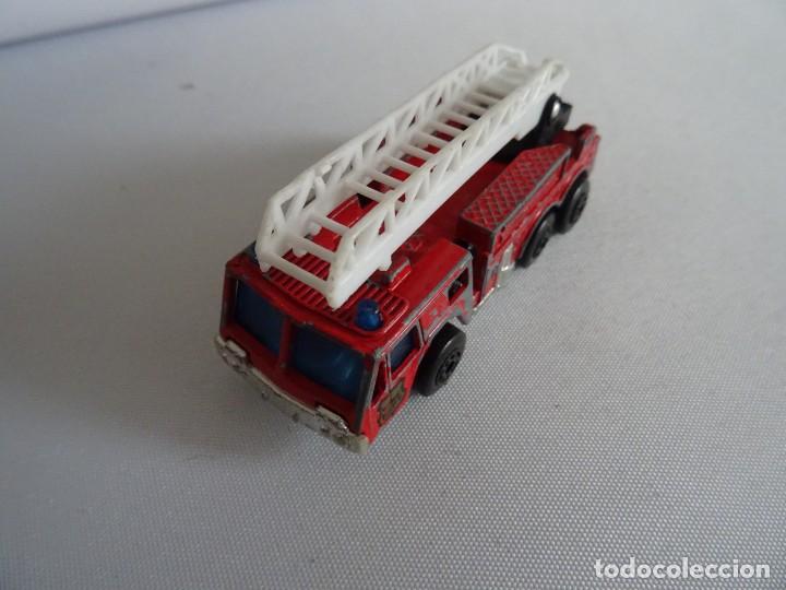 Coches a escala Matchbox: MATCHBOX fire engine 1982 - Foto 2