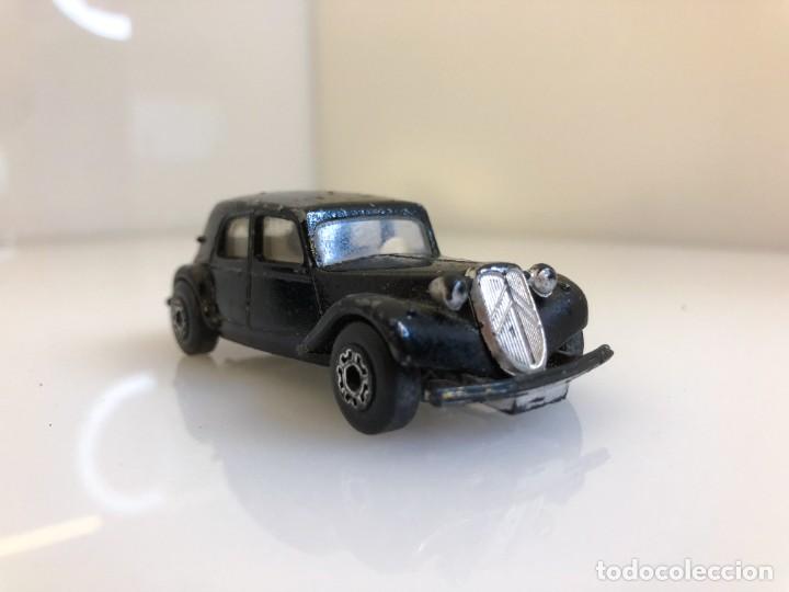 Coches a escala Matchbox: Lote de 2 coches de la marca MATCHBOX - Foto 2