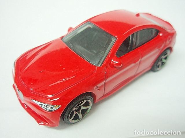Coches a escala Matchbox: MATCHBOX MB1205 A * 5 ALFA ROMEO GIULIA DEL 2016 - Foto 1