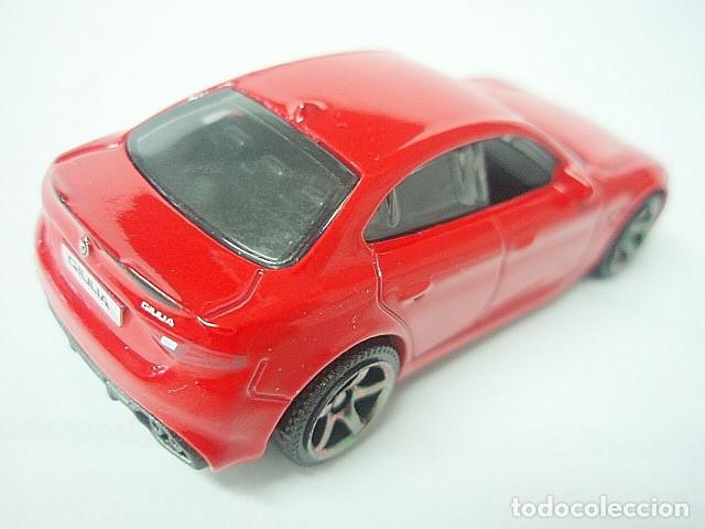 Coches a escala Matchbox: MATCHBOX MB1205 A * 5 ALFA ROMEO GIULIA DEL 2016 - Foto 2