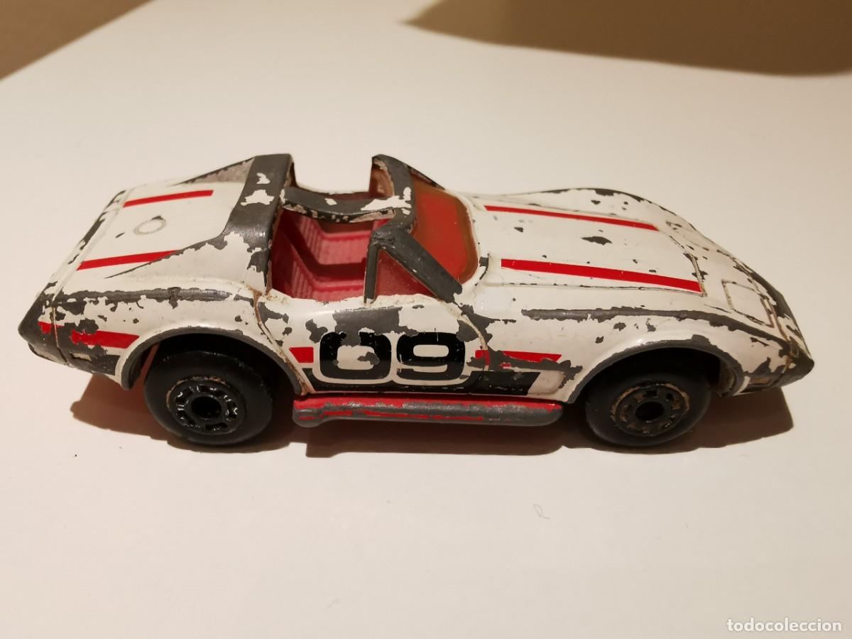 Coches a escala Matchbox: Matchbox Chevrolet Corvette 1/64 - Foto 4