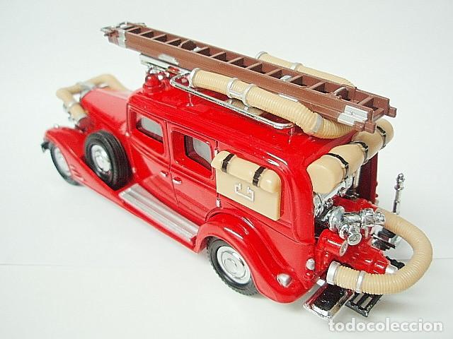 Coches a escala Matchbox: MATCHBOX YESTERYEAR YFE03 CADILLAC FIRE ENGINE DEL 1933 - Foto 2
