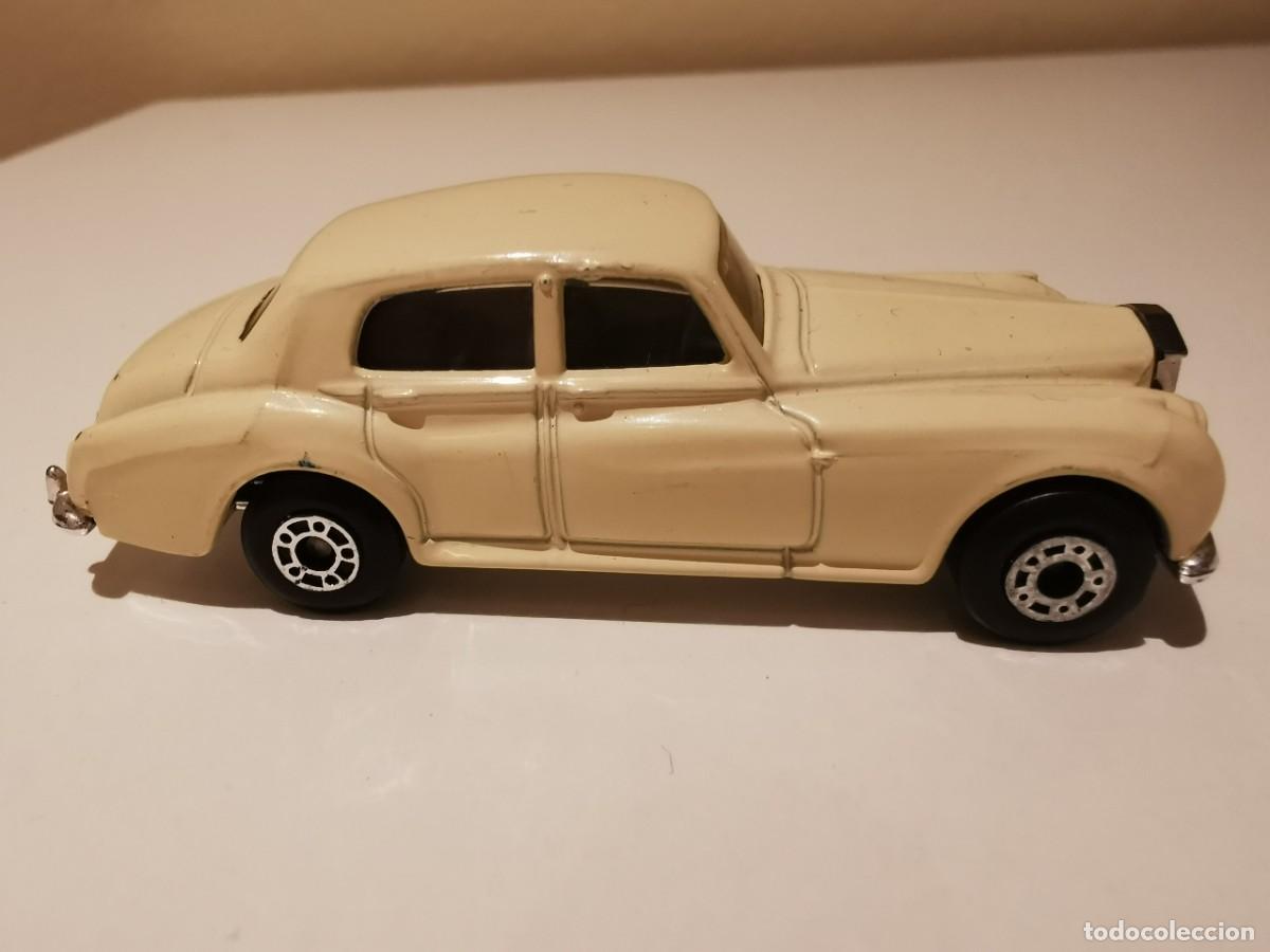 Coches a escala Matchbox: Matchbox Rolls Royce Silver Cloud 1/64 - Foto 3