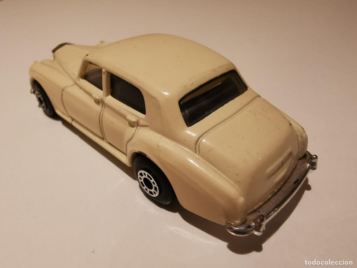 Coches a escala Matchbox: Matchbox Rolls Royce Silver Cloud 1/64 - Foto 4