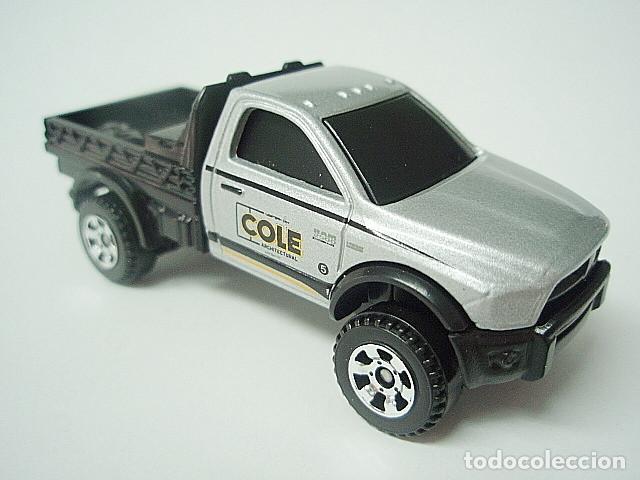 Coches a escala Matchbox: MATCHBOX MB1177 C * 77 DODGE RAM 2500 FLATBED DEL 2016 - Foto 1