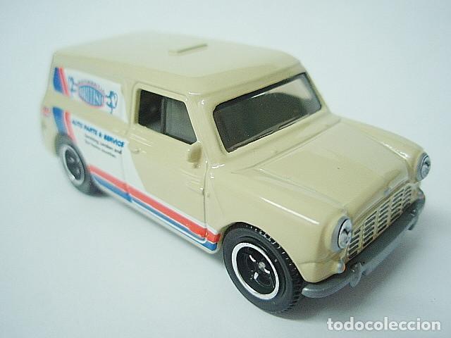Coches a escala Matchbox: MATCHBOX MB713 A * 13 AUSTIN MINI VAN DEL 1965 - Foto 1