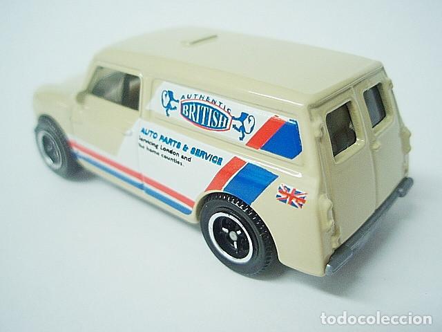 Coches a escala Matchbox: MATCHBOX MB713 A * 13 AUSTIN MINI VAN DEL 1965 - Foto 2
