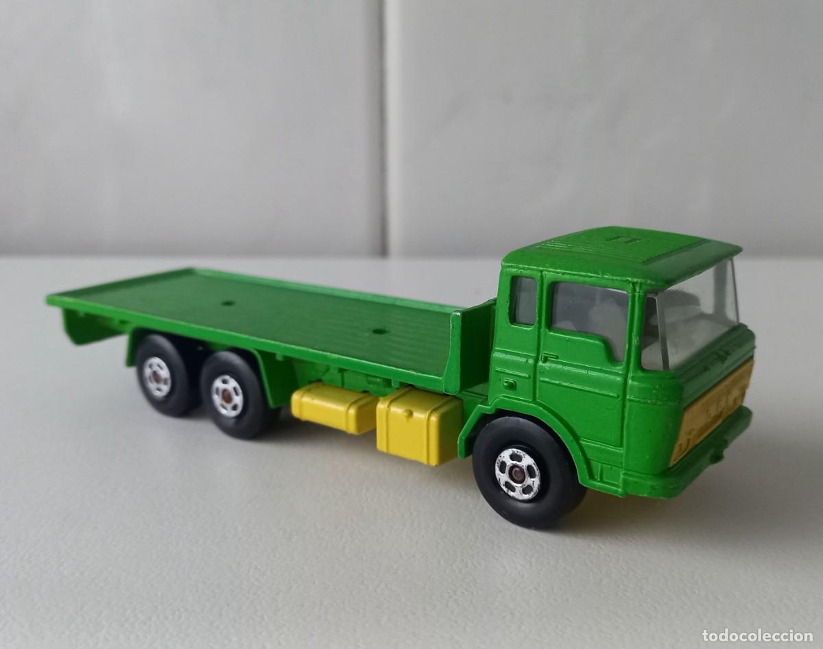Coches a escala Matchbox: DAF de 3 ejes, cami&oacute;n plataforma - Foto 2