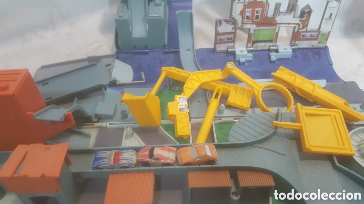 Coches a escala Matchbox: CAMION DE MICROMACHINE CON TRES COCHES - Foto 7