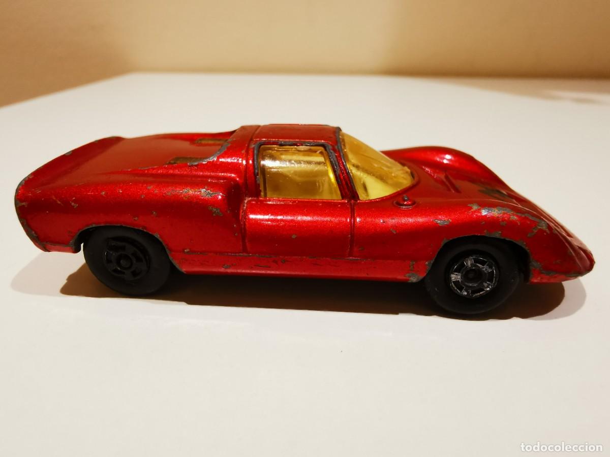 Coches a escala Matchbox: Matchbox Porsche 910 1/64 - Foto 2