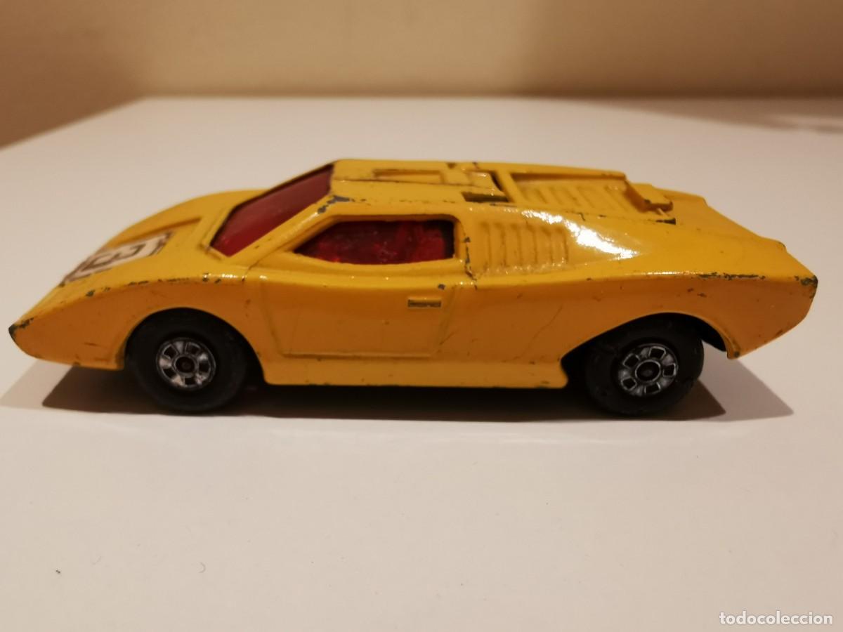 Coches a escala Matchbox: Matchbox Lamborghini Countach 1/64 - Foto 3