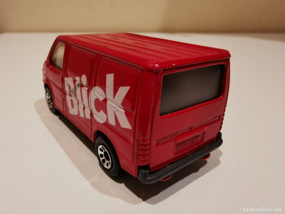 Coches a escala Matchbox: Matchbox Ford Transit &rdquo;Blick blick&rdquo; 1/64 - Foto 3