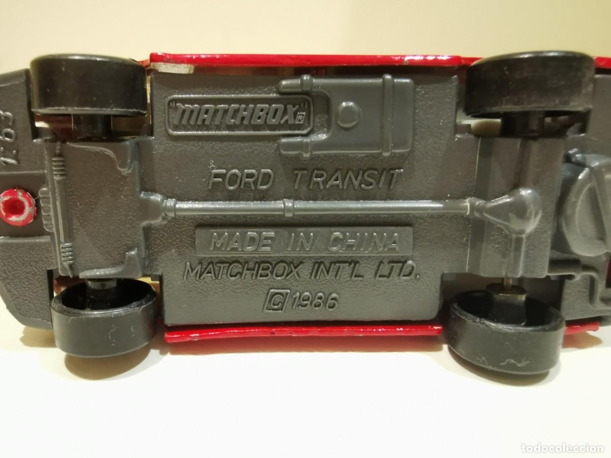 Coches a escala Matchbox: Matchbox Ford Transit &rdquo;Blick blick&rdquo; 1/64 - Foto 4