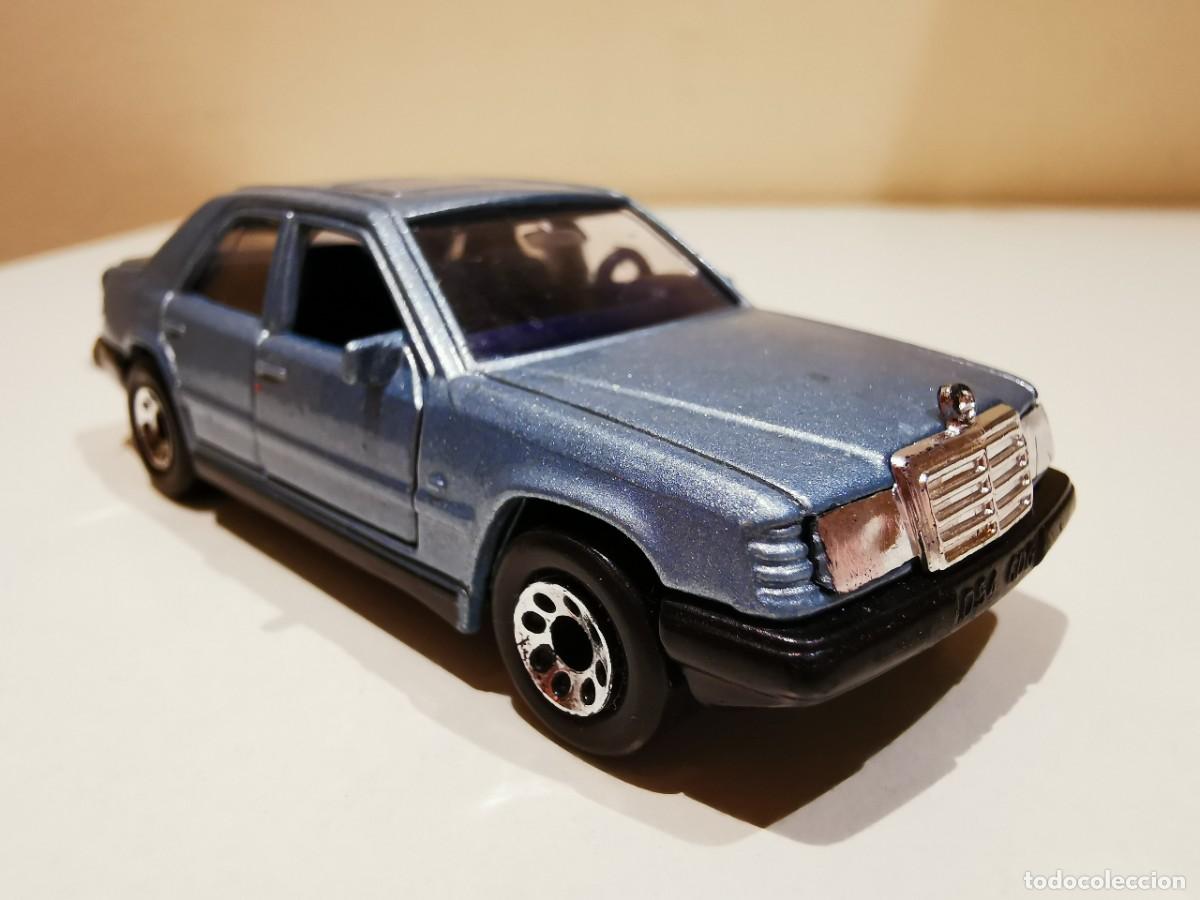 Coches a escala Matchbox: Matchbox Mercedes 300E 1/64 - Foto 1