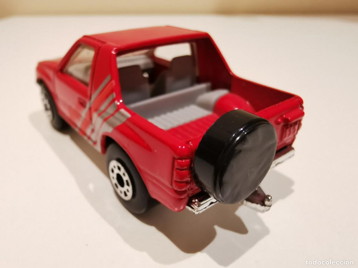 Coches a escala Matchbox: Matchbox Isuzu Amigo 1/64 - Foto 4