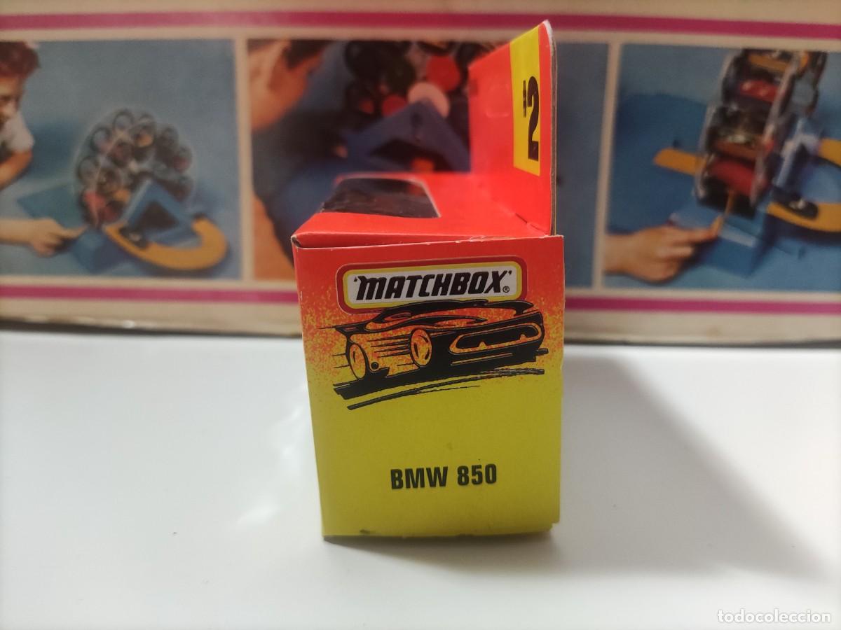Coches a escala Matchbox: Coche Matchbox #2 BMW 850 en su caja (LCC) - Foto 2