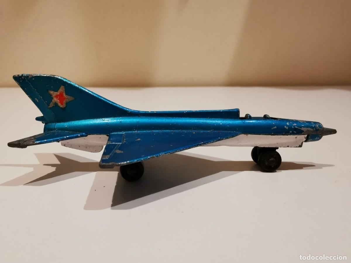 Coches a escala Matchbox: Mig 21 Matchbox 1/64 - Foto 2