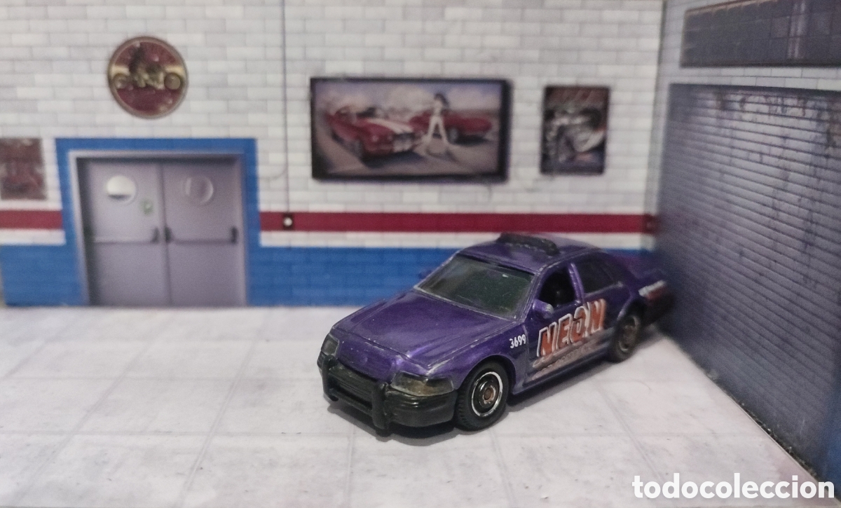 Coches a escala Matchbox: MATCHBOX - Ford Crown Victoria - Foto 1