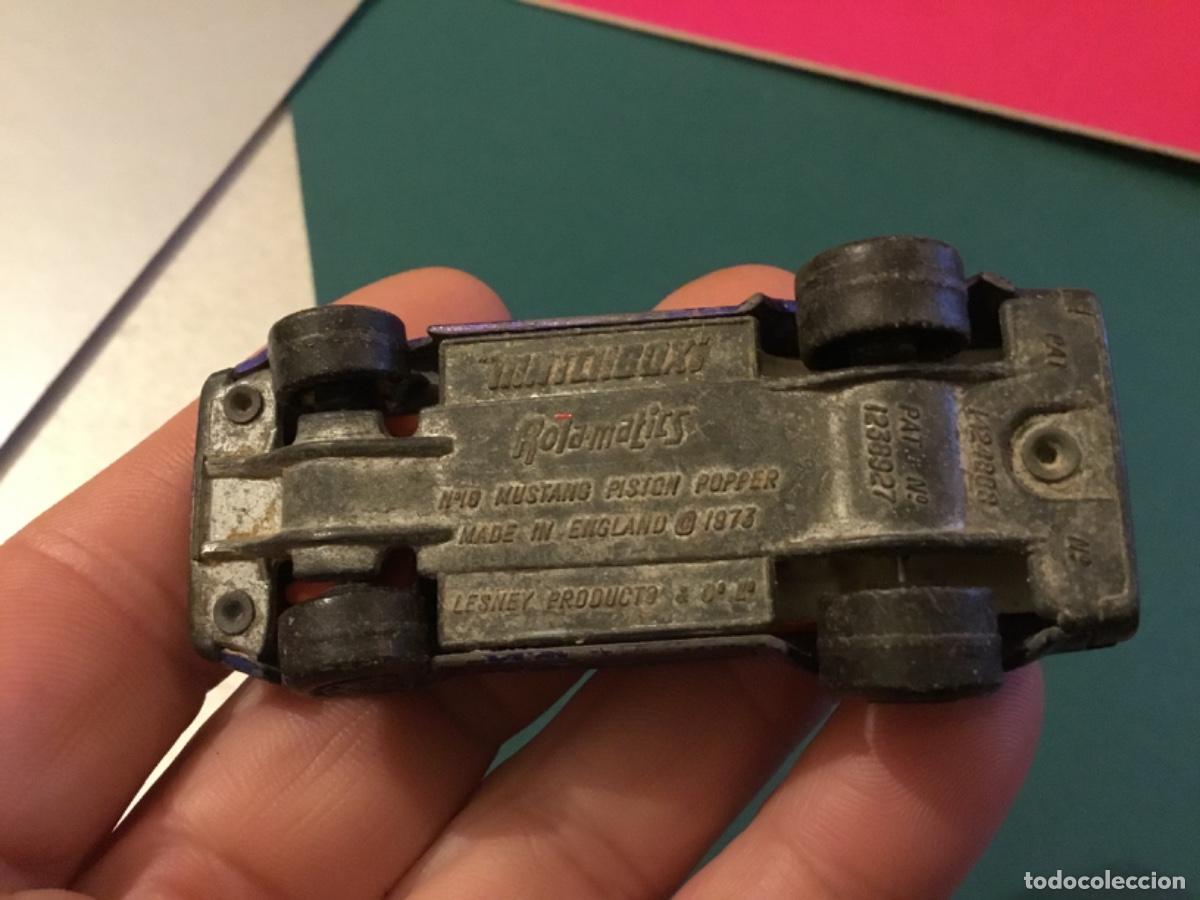 Coches a escala Matchbox: Matchbox n&ordm;10 Mustang piston popper 1973 - Foto 2