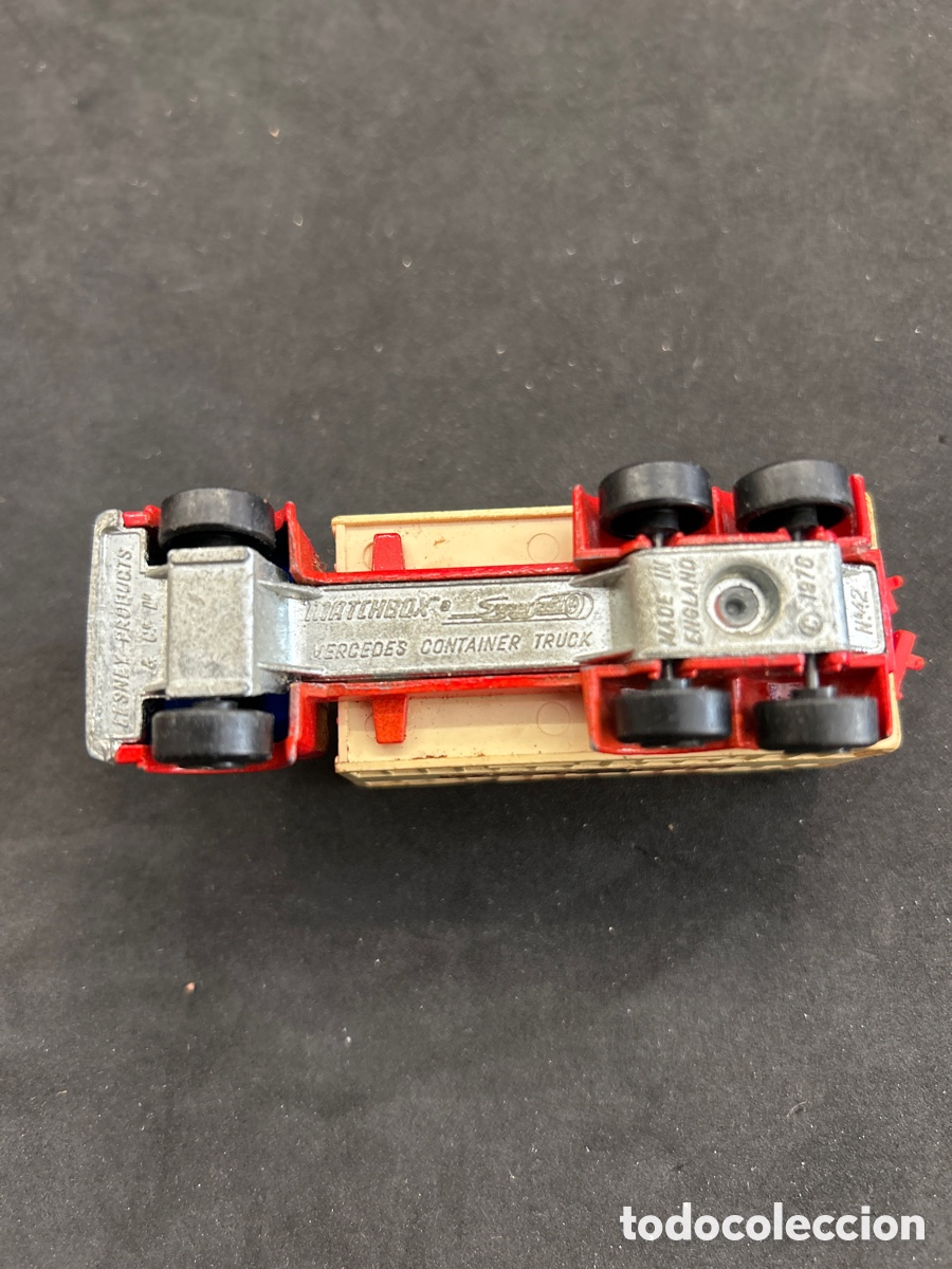 Coches a escala Matchbox: Matchbox cami&oacute;n Mercedes container - Foto 3
