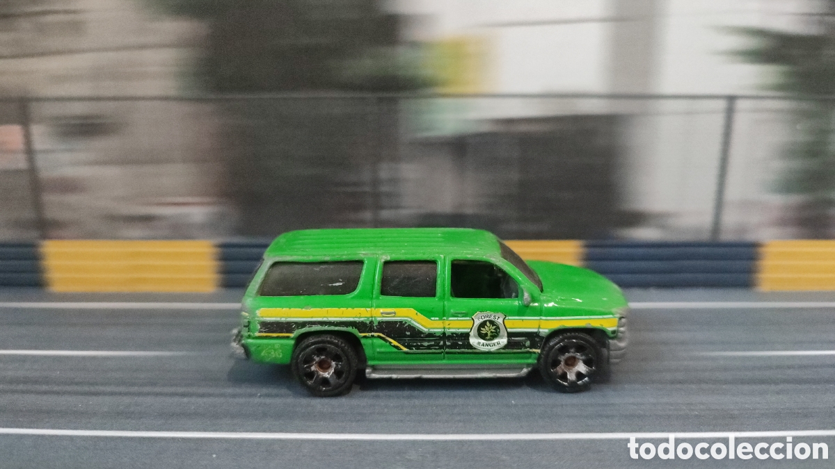 Coches a escala Matchbox: MATCHBOX - Chevrolet Suburban 2000 - Foto 4