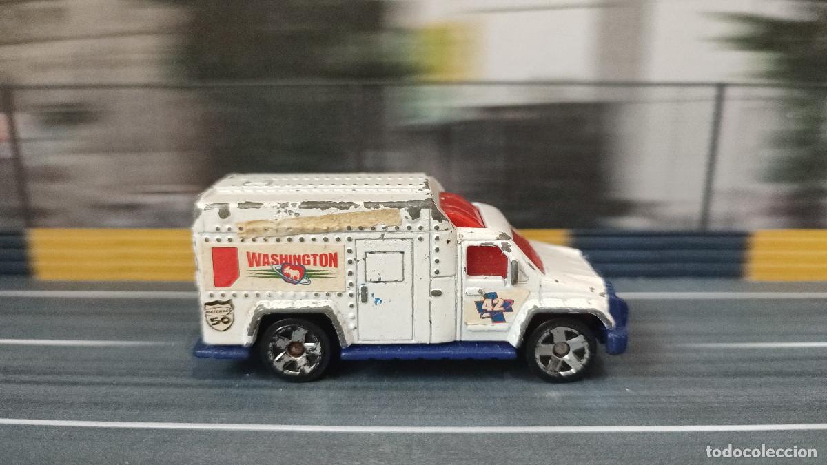 Coches a escala Matchbox: MATCHBOX - Ambulancia - Foto 4