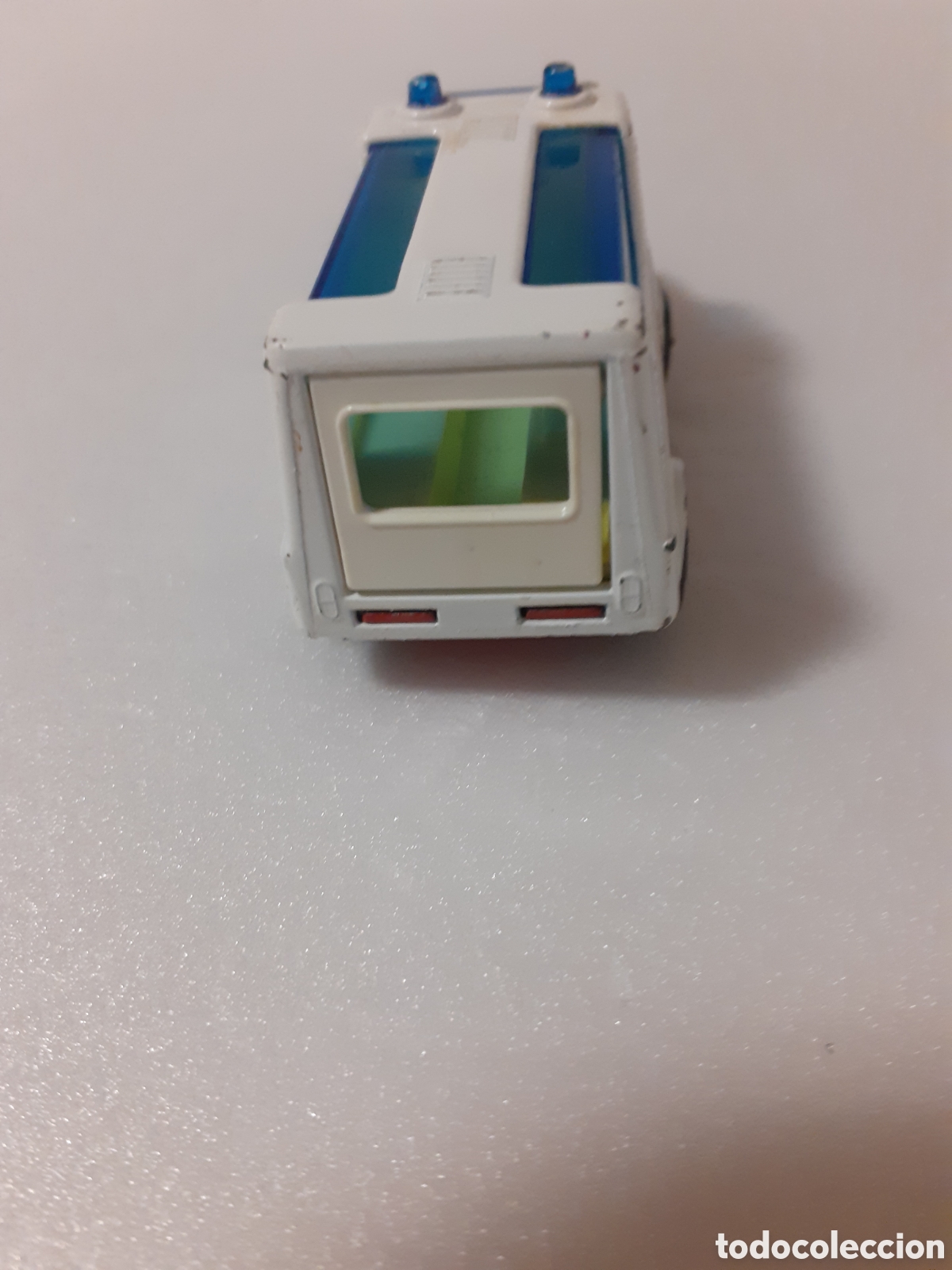 Coches a escala Matchbox: MATCHBOX LESNEY AMBULANCIA - Foto 3
