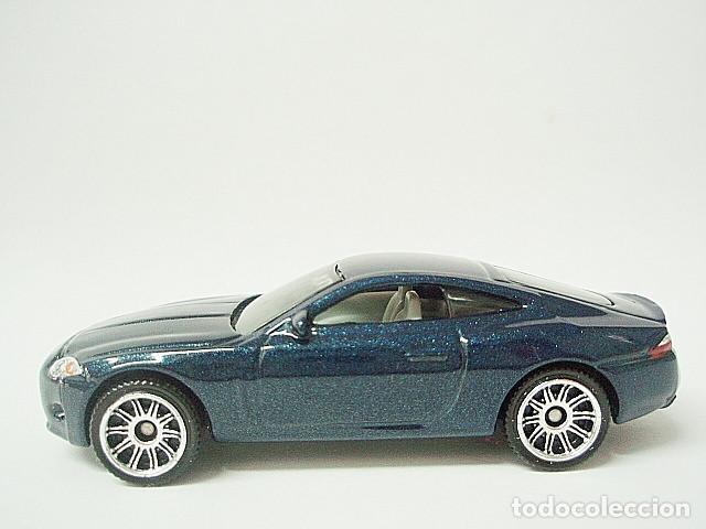 Coches a escala Matchbox: MATCHBOX MB692 E * 92 JAGUAR XK COUPE DEL 2006 - Foto 3