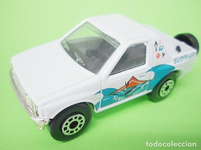 Coches a escala Matchbox: MATCHBOX MB230 A * 30 ISUZU AMIGO - Foto 1