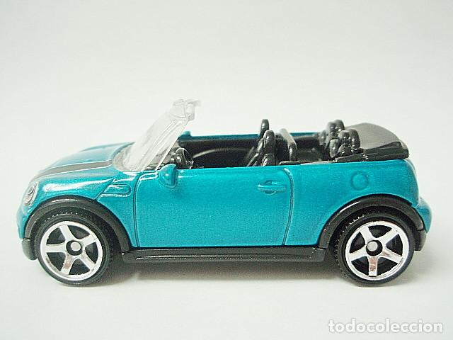 Coches a escala Matchbox: MATCHBOX MB822 B * 22 MINI COOPER S CABRIO DEL 2010 - Foto 2