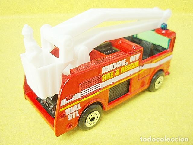Coches a escala Matchbox: MATCHBOX MB111 D * 11 MERRYWEATHER SNORKEL FIRE ENGINE - Foto 3
