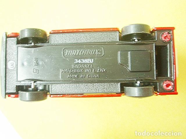 Coches a escala Matchbox: MATCHBOX MB111 D * 11 MERRYWEATHER SNORKEL FIRE ENGINE - Foto 4