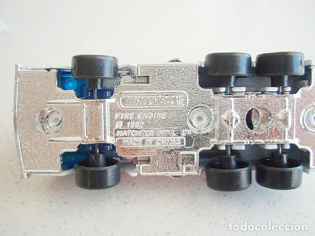 Coches a escala Matchbox: MATCHBOX MB134 G * 34 OSHKOSH EXTENDING-LADDER FIRE ENGINE - Foto 4