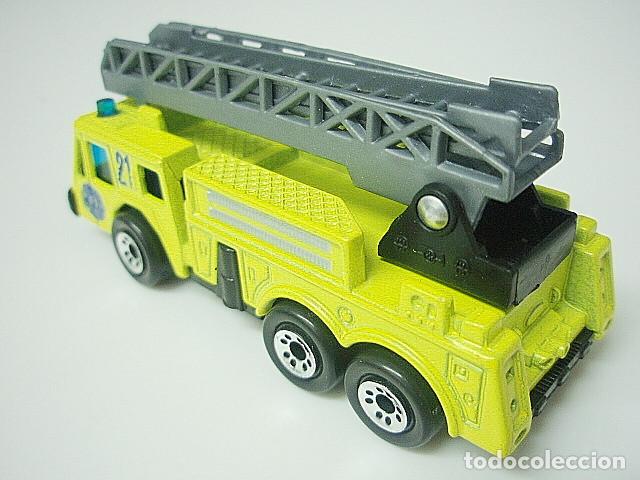 Coches a escala Matchbox: MATCHBOX MB134 L * 34 OSHKOSH EXTENDING-LADDER FIRE ENGINE - Foto 3