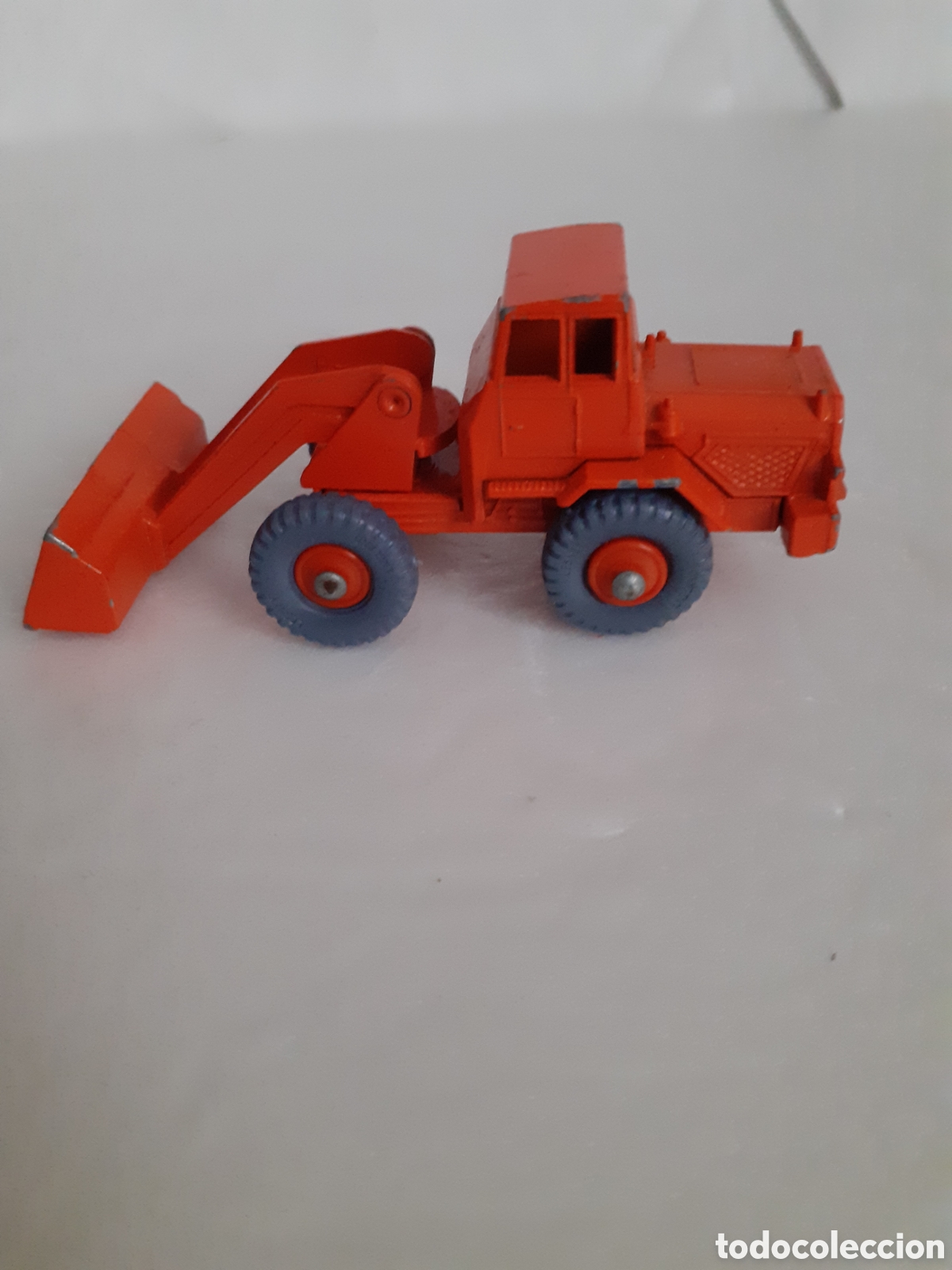 Coches a escala Matchbox: MATCHBOX LESNEY TRACTOR SHOVEL RUEDAS GRISES REF 69 - Foto 1