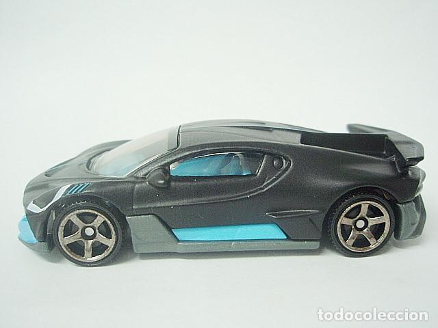 Coches a escala Matchbox: MATCHBOX MB1211 A * 11 BUGATTI DIVO DEL 2018 - Foto 3