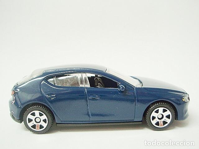 Coches a escala Matchbox: MATCHBOX MB1219 B * 19 MAZDA 3 DEL 2019 - Foto 2