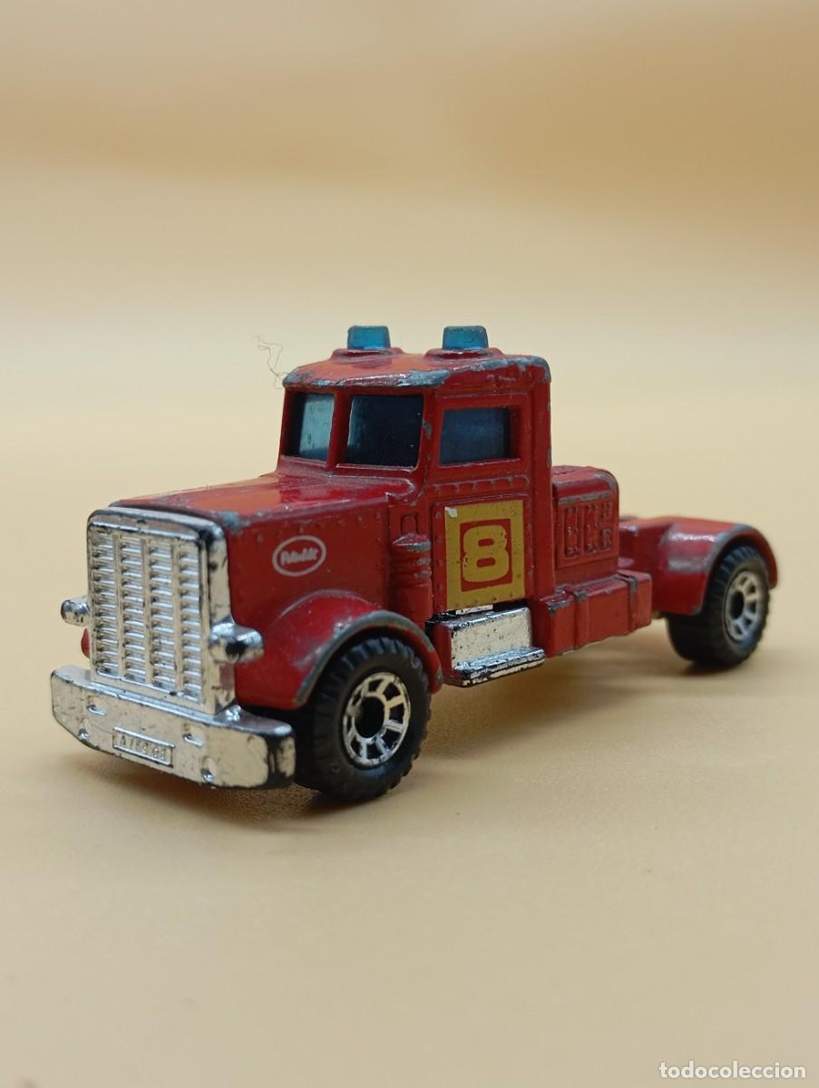 Coches a escala Matchbox: MATCHBOX PETERBLIT CAB TRACTOR - Foto 1