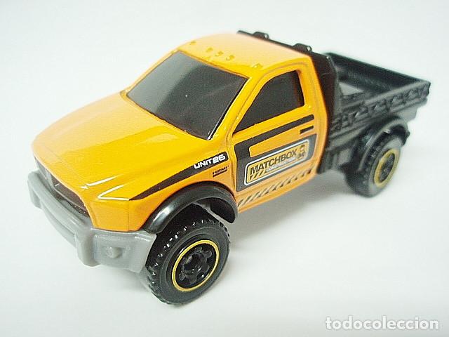 Coches a escala Matchbox: MATCHBOX MB1177 D * 77 DODGE RAM 2500 FLATBED DEL 2016 - Foto 1