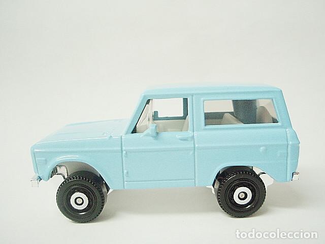 Coches a escala Matchbox: MATCHBOX MB1432 A * 32 FORD BRONCO DEL 1970 - Foto 3