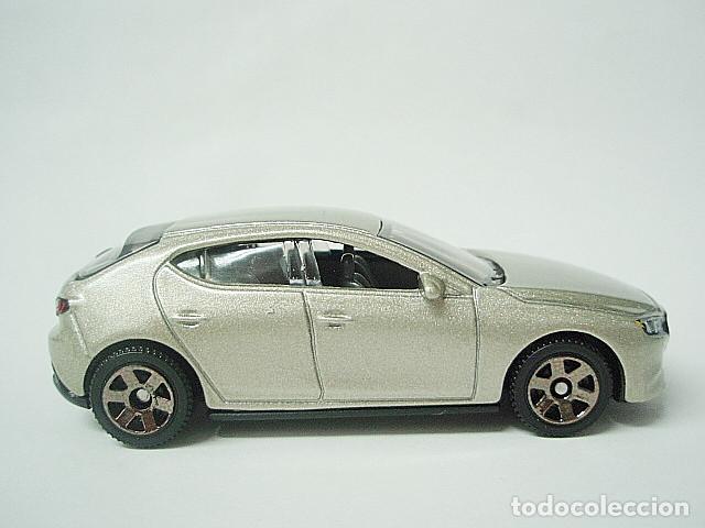 Coches a escala Matchbox: MATCHBOX MB1219 E * 19 MAZDA 3 DEL 2019 - Foto 2